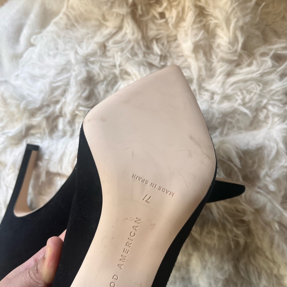 Good American Suede Classic Pumps - Picture 4 of 8